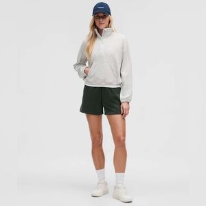 Lululemon Softstreme High-Rise Short 4"
Rainforest Green